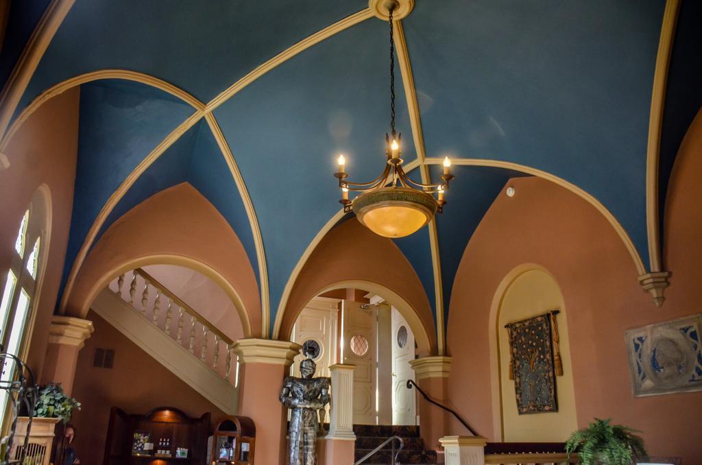 Hotel At The Indianapolis