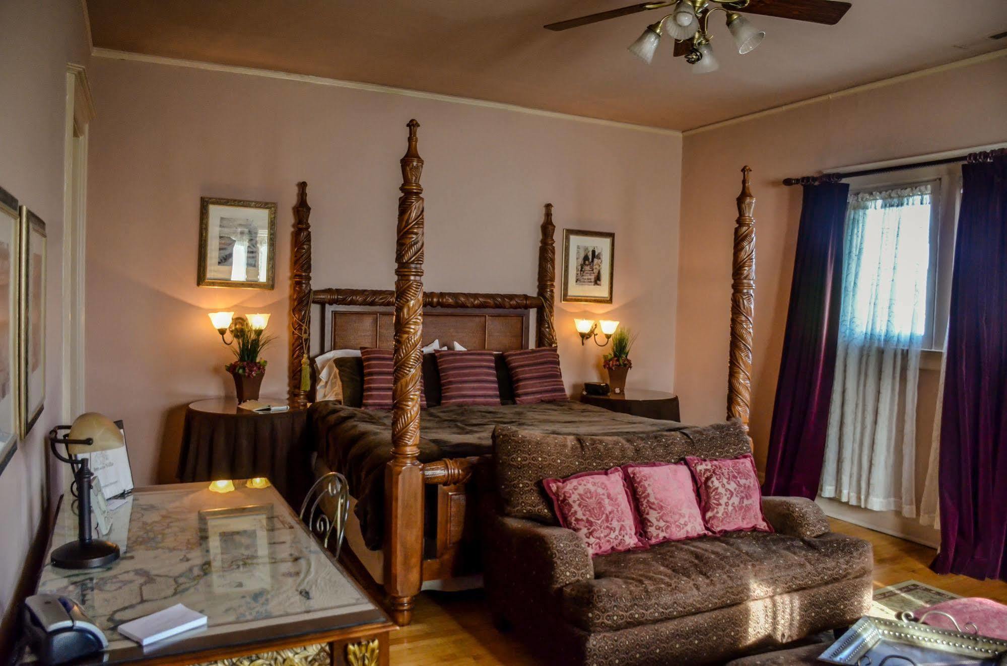 Hotel At The